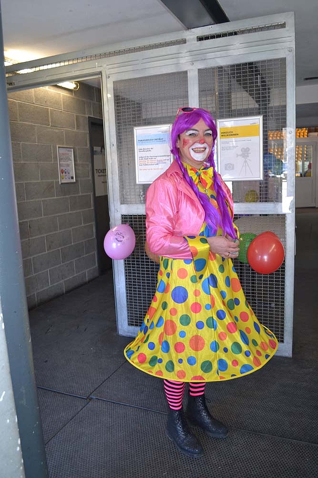 Clownfrau Gina